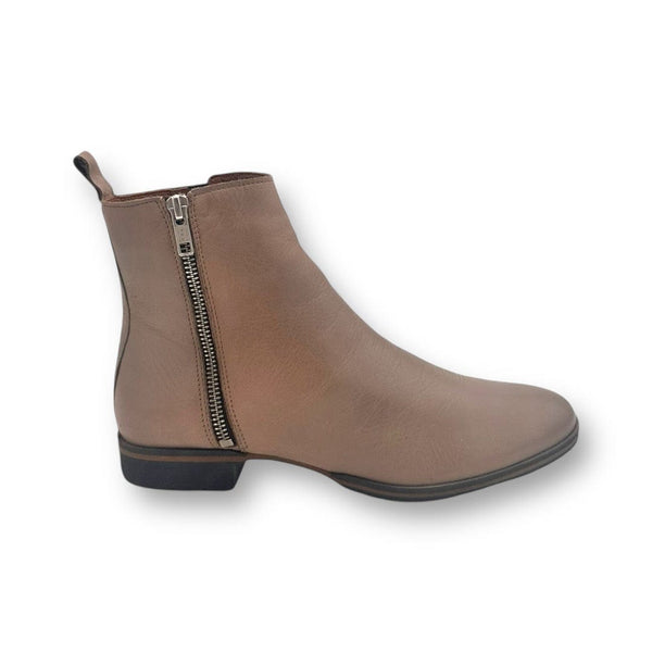 EOS Boots 6 / Taupe / 1 inch Gabriel-Taupe