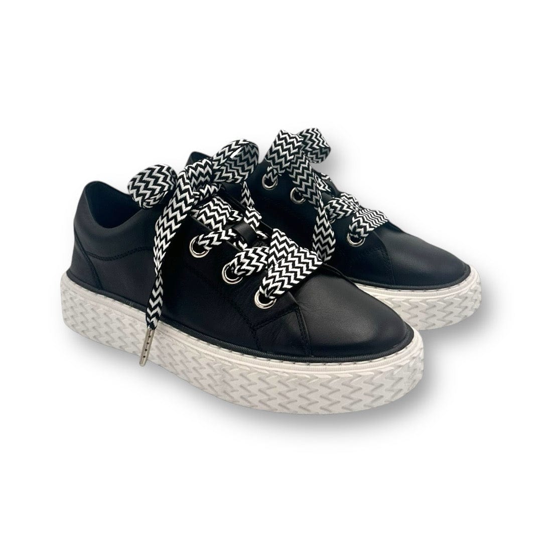 EOS Shoes Trinsic-Black