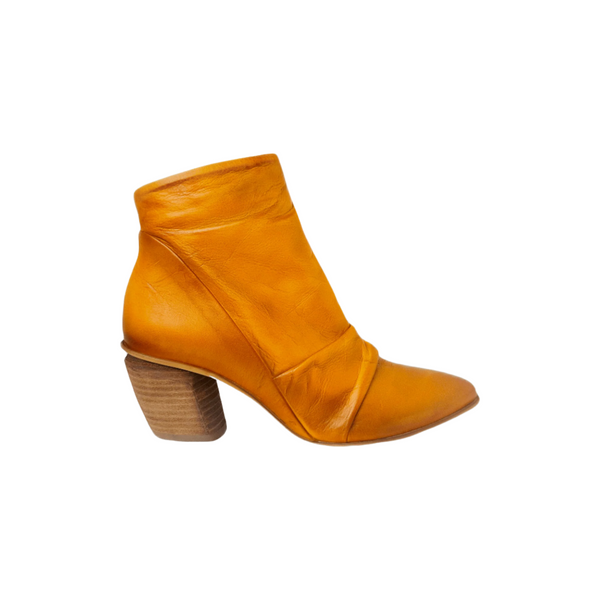 Miz Mooz Boots Jeanie-Ochre