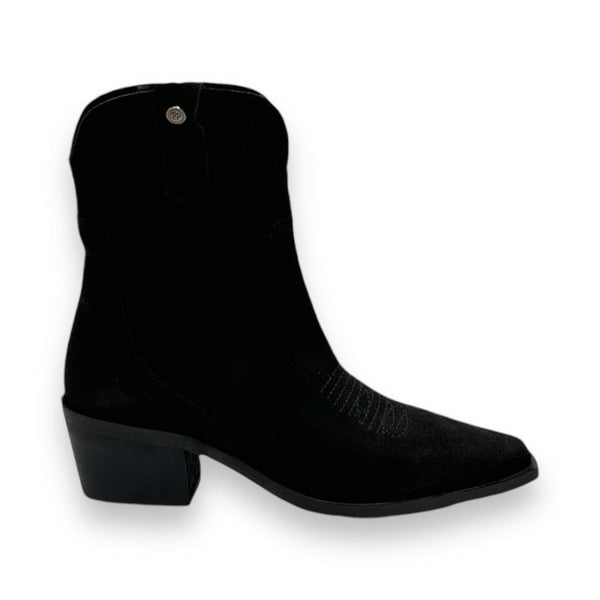 Toni Boots 6 / Black Irene-Black